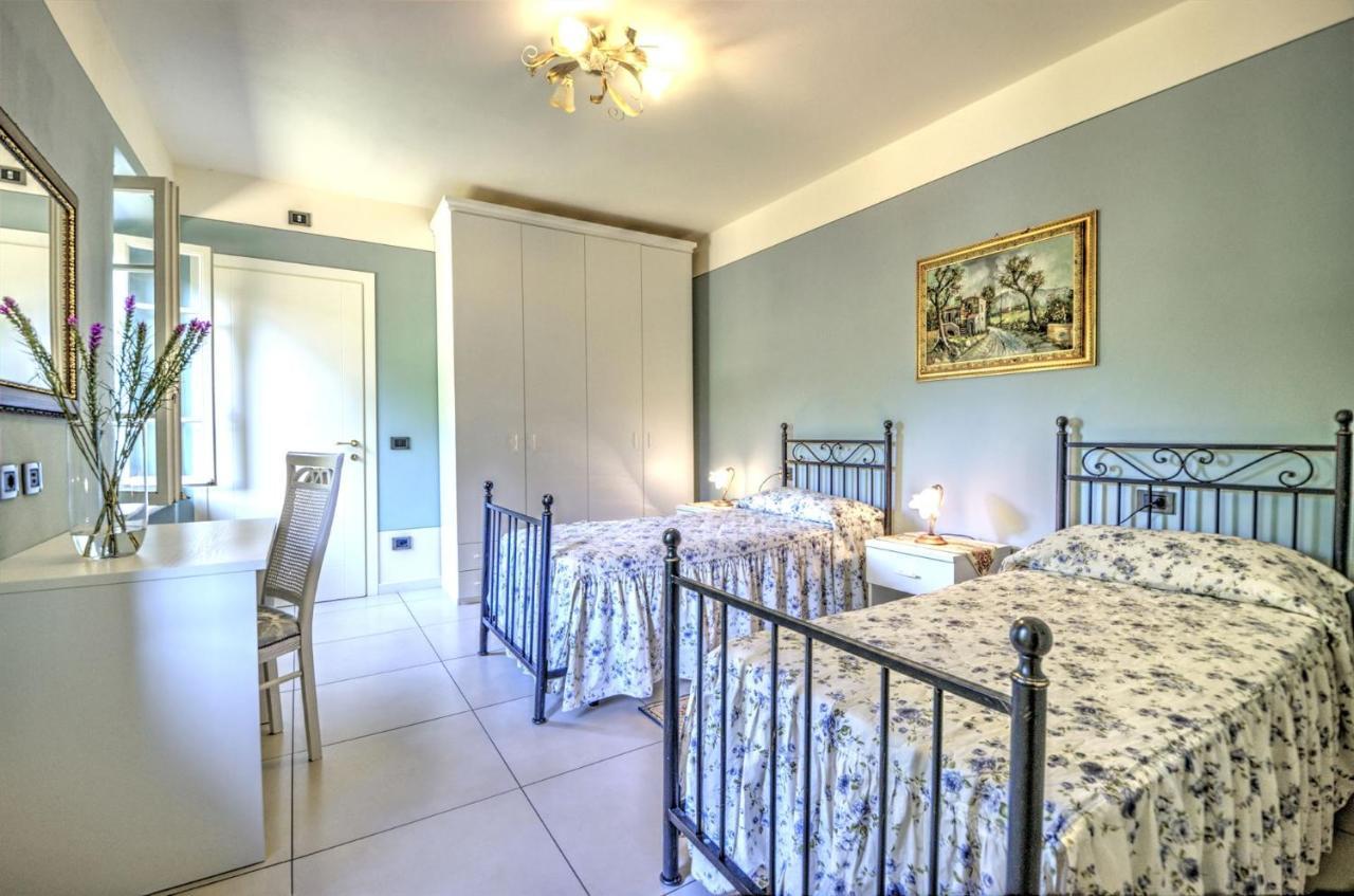 Lucca Cycling Holidays Il Tiglio Rooms SantʼAndrea di Compito Kültér fotó