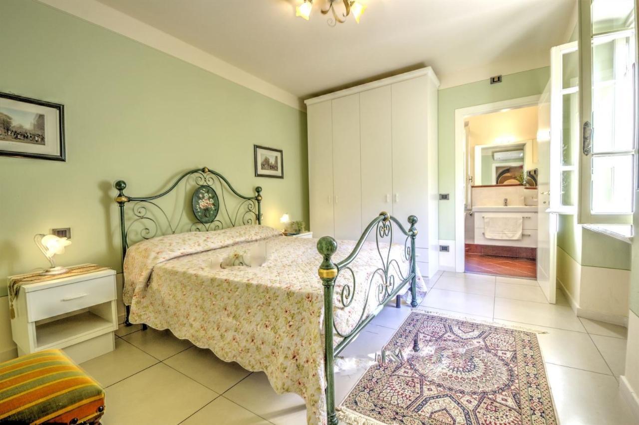 Lucca Cycling Holidays Il Tiglio Rooms SantʼAndrea di Compito Kültér fotó