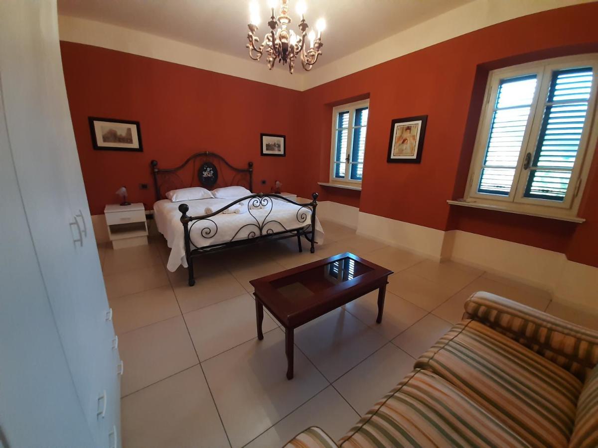 Lucca Cycling Holidays Il Tiglio Rooms SantʼAndrea di Compito Kültér fotó